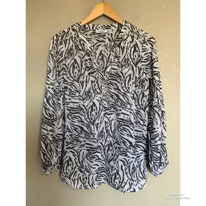 Susan Graver Passport XS Animal Print Tunic Top Black White Long Sleeve QVC NWOT